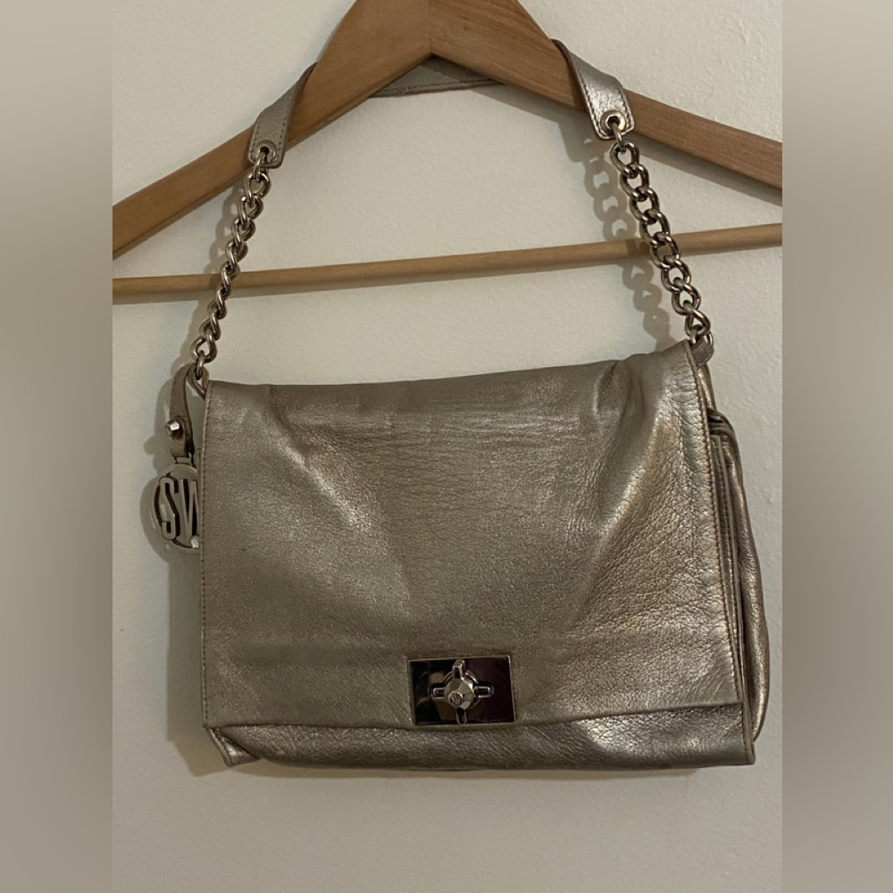Stuart Weitzman Purse 10x8,silver Leather.